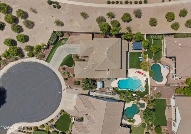 Photo 4 of Single family home for sale at 6766 S Seneca Ct, Gilbert, AZ 85298 | MLS# 7066521 | Listing updated on 2026-09-11