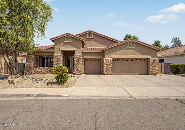 Photo 1 of Single family home for sale at 870 E Lynx Way, Chandler, AZ 85249 | MLS# 7069964 | Listing updated on 2026-09-14