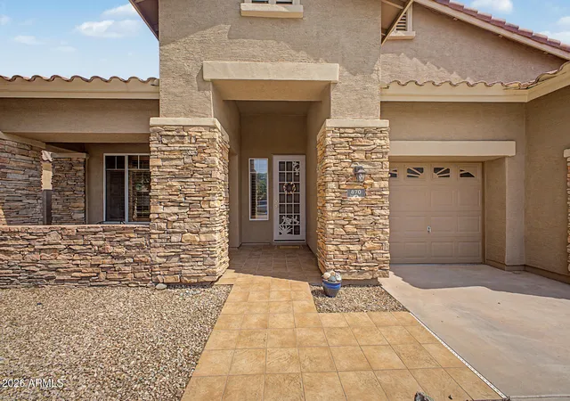Photo 3 of Single family home for sale at 870 E Lynx Way, Chandler, AZ 85249 | MLS# 7069964 | Listing updated on 2026-09-18