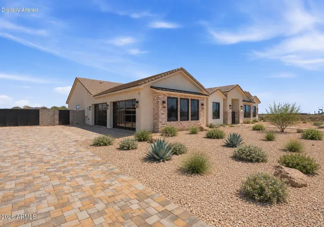 Photo 2 of Single family home for sale at 608 E Leisure Ln, Phoenix, AZ 85086 | MLS# 7079261 | Listing updated on 2026-09-12