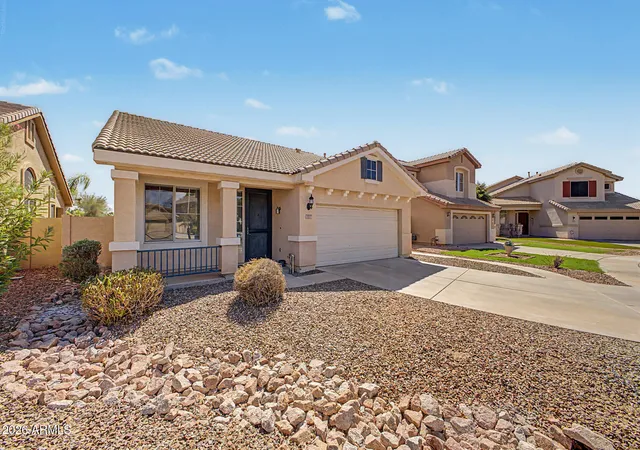 Photo 3 of Single family home for sale at 7037 W Pontiac Dr, Glendale, AZ 85308 | MLS# 7068935 | Listing updated on 2026-10-07