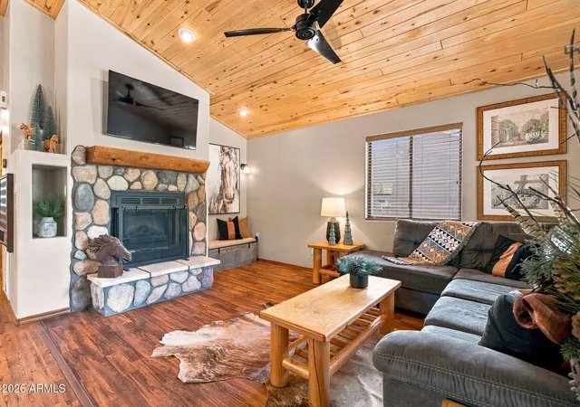 Photo 4 of Single family home for sale at 2332 Buffalo Loop N, Overgaard, AZ 85933 | MLS# 7078768 | Listing updated on 2026-09-11