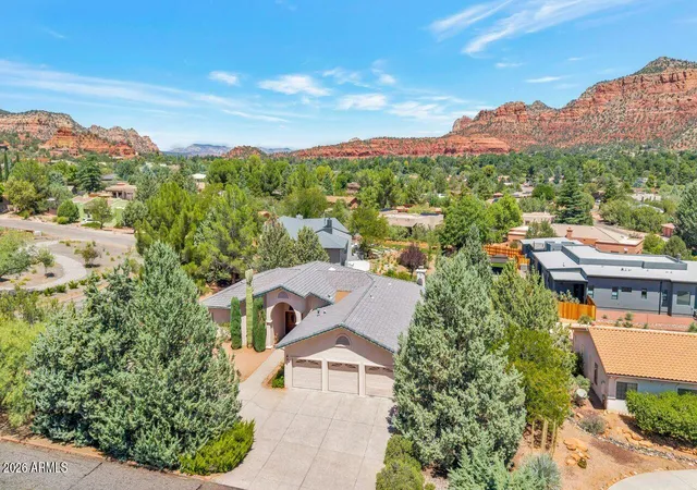 Photo 2 of Single family home for sale at 10 Quail Cir, Sedona, AZ 86351 | MLS# 7073861 | Listing updated on 2026-09-19