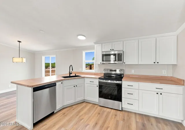 Photo 3 of Manufactured home for sale at 17440 W Roxanne Ln, Casa Grande, AZ 85193 | MLS# 7066807 | Listing updated on 2026-09-05