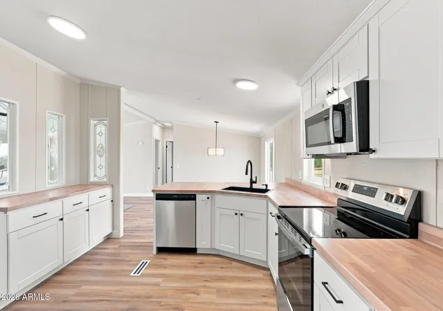 Photo 3 of Manufactured home for sale at 17440 W Roxanne Ln, Casa Grande, AZ 85193 | MLS# 7066807 | Listing updated on 2026-09-05