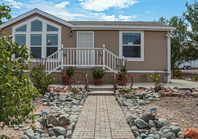 Photo 2 of Manufactured home for sale at 153 E Mitchell Way, Tonto Basin, AZ 85553 | MLS# 7076820 | Listing updated on 2026-09-07