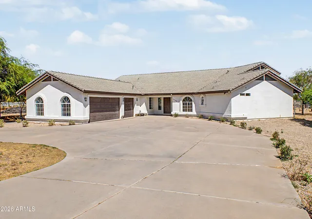 Photo 2 of Single family home for sale at 7327 N 185th Avenue, Waddell, AZ 85355 | MLS# 7067801 | Listing updated on 2026-09-20