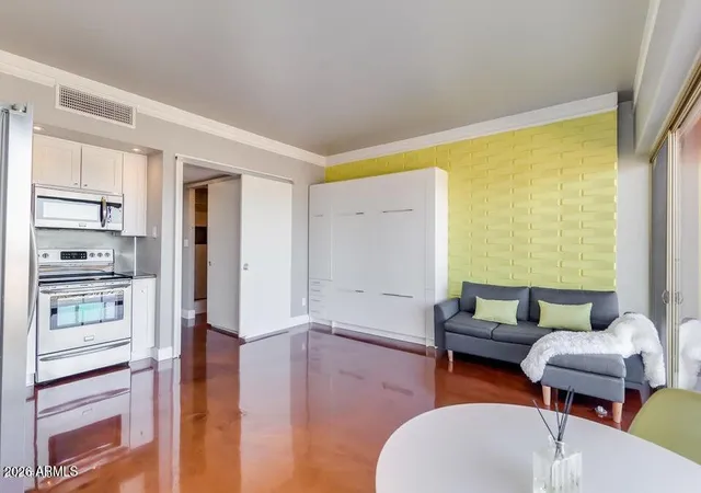 Photo 4 of House for sale at 4750 N Central Ave #8L, Phoenix, AZ 85012 | MLS# 7067696 | Listing updated on 2026-09-07