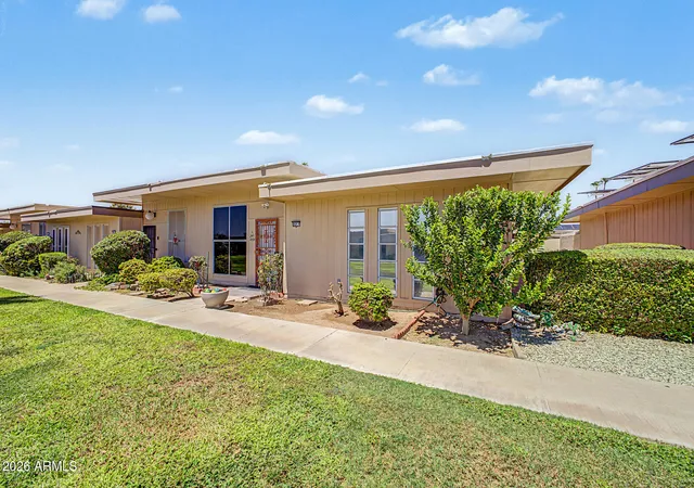 Photo 2 of Townhouse for sale at 10060 W Royal Oak Rd #N, Sun City, AZ 85351 | MLS# 7067653 | Listing updated on 2026-09-18