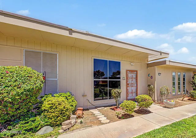 Photo 4 of Townhouse for sale at 10060 W Royal Oak Rd #N, Sun City, AZ 85351 | MLS# 7067653 | Listing updated on 2026-09-18