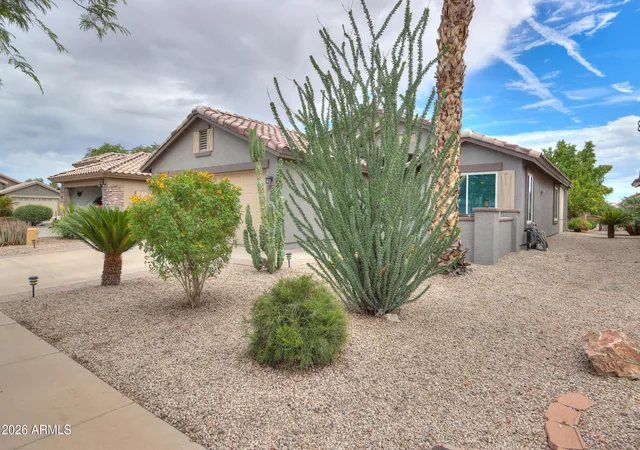 Photo 3 of Single family home for sale at 34 S Seville Ln, Casa Grande, AZ 85194 | MLS# 7077482 | Listing updated on 2026-09-09