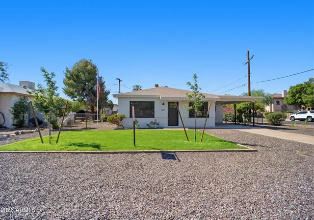 Photo 3 of Single family home for sale at 2201 E Campbell Ave, Phoenix, AZ 85016 | MLS# 7068916 | Listing updated on 2026-09-29