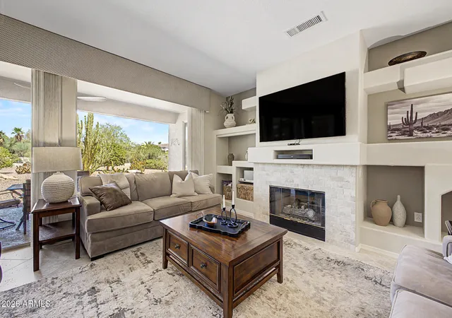 Photo 2 of Sale Pending at 15850 W Silver Breeze Dr, Surprise, AZ 85374 | MLS# 7076075 | Listing updated on 2026-09-16