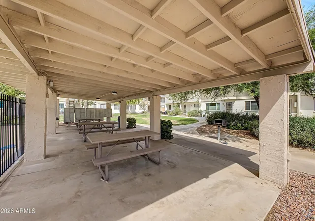 Listing Photo 2 - Condo for sale in building located at 8221 E Garfield St, Scottsdale, AZ 85257 - Unit #L119