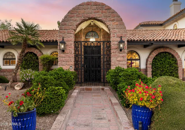 Photo 3 of Single family home for sale at 320 W Bethany Home Rd, Phoenix, AZ 85013 | MLS# 7072507 | Listing updated on 2026-09-14