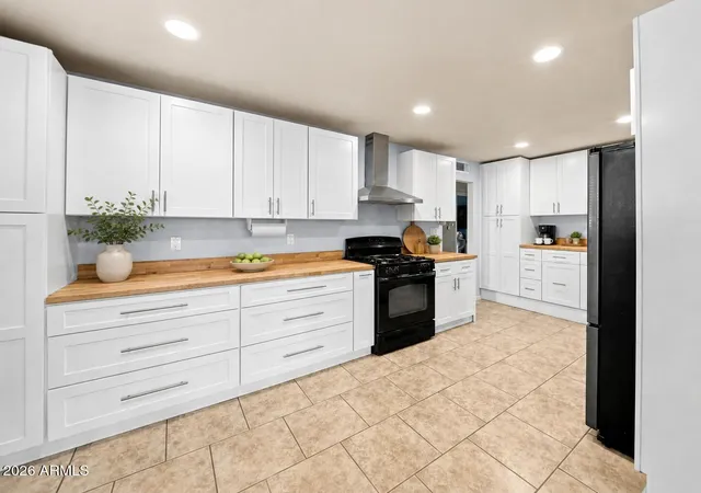 Photo 3 of Single family home for sale at 1749 W Grove St, Phoenix, AZ 85041 | MLS# 7074569 | Listing updated on 2026-09-29