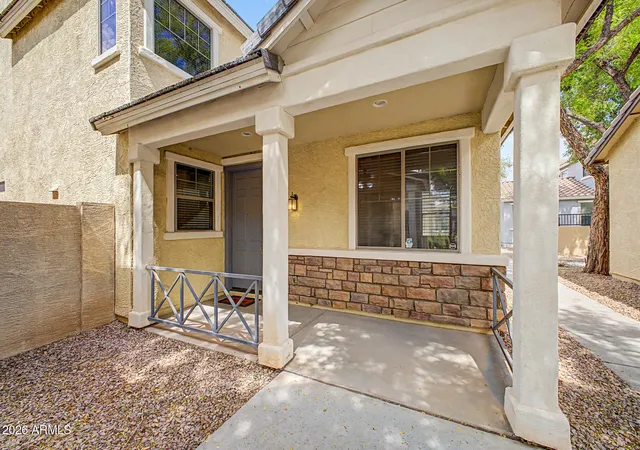 Photo 3 of Single family home for sale at 92 E Palomino Dr, Gilbert, AZ 85296 | MLS# 7068636 | Listing updated on 2026-09-09
