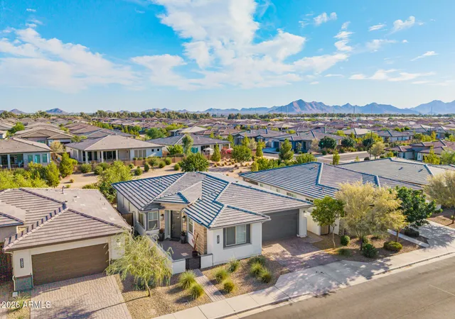 Photo 4 of Single family home for sale at 1337 W Camina Buena Vista, San Tan Valley, AZ 85140 | MLS# 7074087 | Listing updated on 2026-09-18