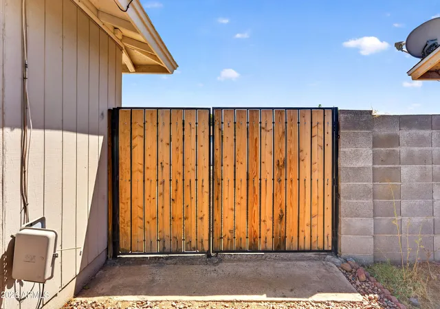 Photo 4 of Single family home for sale at 2225 W Topeka Dr, Phoenix, AZ 85027 | MLS# 7072549 | Listing updated on 2026-09-06