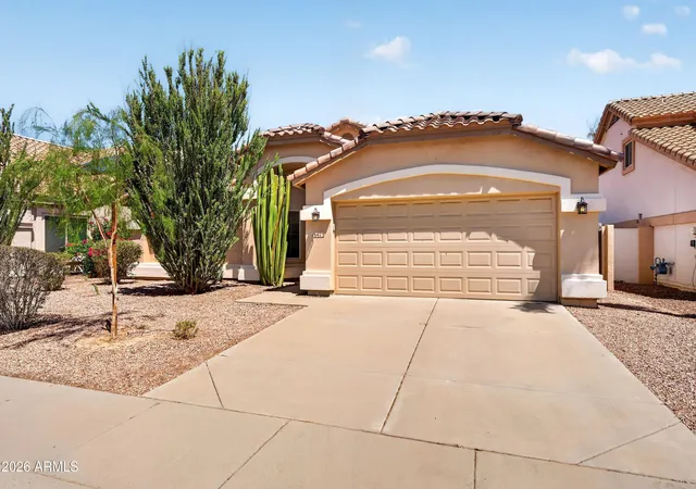 Photo 3 of Sale Pending at 16415 S 38th Place, Phoenix, AZ 85048 | MLS# 7076286 | Listing updated on 2026-09-08