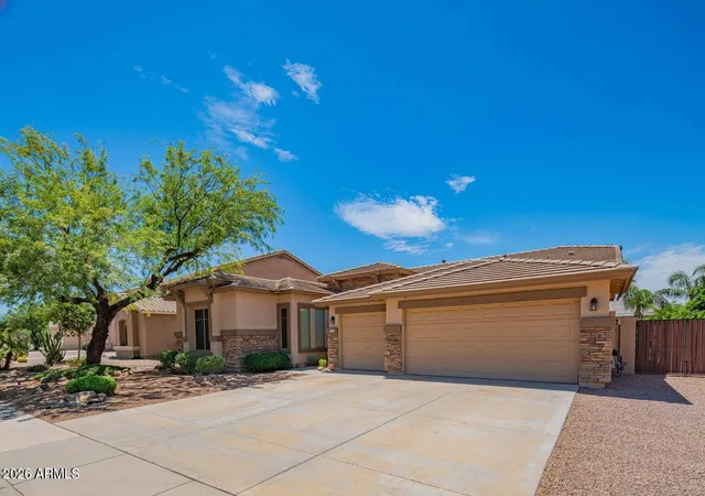 Photo 4 of Single family home for sale at 26072 N 74th Avenue, Peoria, AZ 85383 | MLS# 7075890 | Listing updated on 2026-09-24