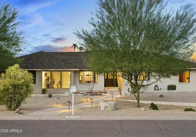 Photo 4 of Single family home for sale at 11645 S Tusayan Ct, Phoenix, AZ 85044 | MLS# 7072745 | Listing updated on 2026-10-04