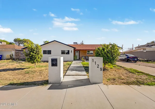 Photo 3 of Single family home for sale at 1129 W 10Th St, Mesa, AZ 85201 | MLS# 7072914 | Listing updated on 2026-09-10