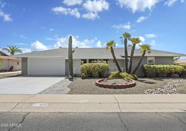 Photo 3 of Single family home for sale at 9731 W Brokenstone Dr, Sun City, AZ 85351 | MLS# 7071482 | Listing updated on 2026-10-04