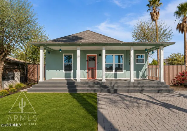 Photo 1 of Single family home for sale at 930 E Taylor St, Phoenix, AZ 85006 | MLS# 7071043 | Listing updated on 2026-09-07