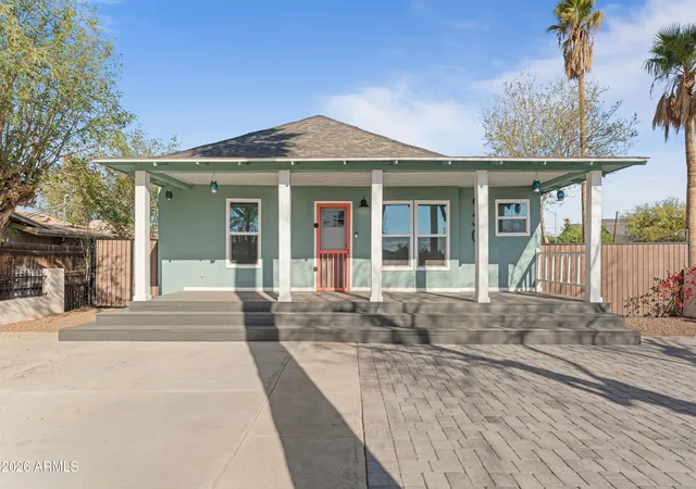 Photo 3 of Single family home for sale at 930 E Taylor St, Phoenix, AZ 85006 | MLS# 7071043 | Listing updated on 2026-09-07