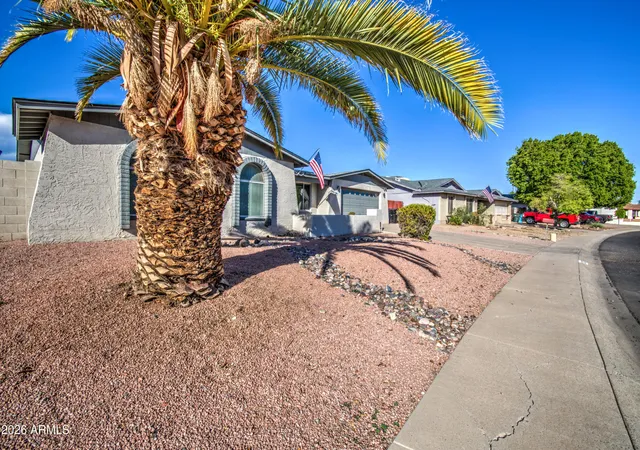 Photo 3 of Single family home for sale at 3202 W Mcrae Way, Phoenix, AZ 85027 | MLS# 7079436 | Listing updated on 2026-09-16
