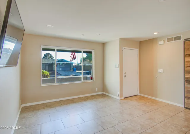 Photo 4 of Single family home for sale at 3202 W Mcrae Way, Phoenix, AZ 85027 | MLS# 7079436 | Listing updated on 2026-09-16