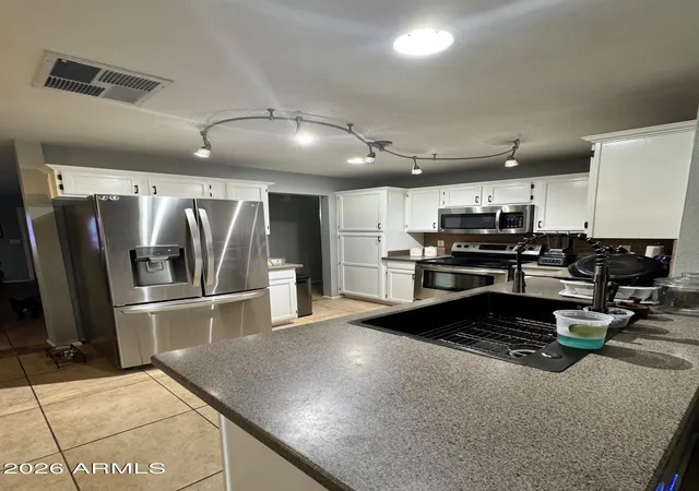 Photo 1 of Single family home for sale at 3152 W Crest Ln, Phoenix, AZ 85027 | MLS# 7077088 | Listing updated on 2026-09-08