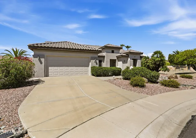 Photo 2 of Single family home for sale at 15750 W Linksview Dr, Surprise, AZ 85374 | MLS# 7076769 | Listing updated on 2026-09-07