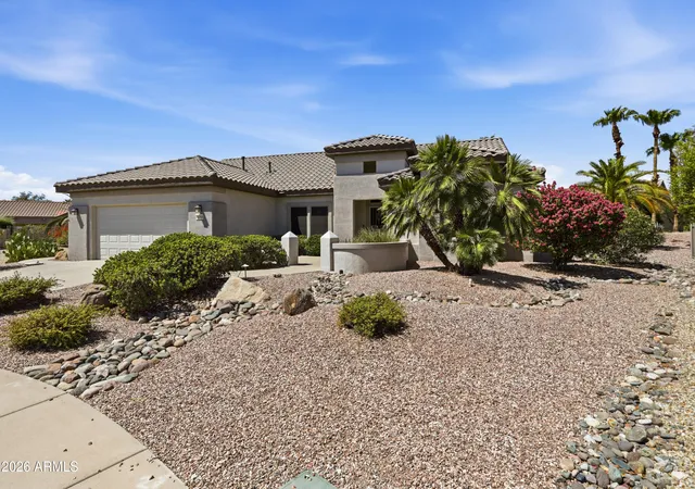 Photo 3 of Single family home for sale at 15750 W Linksview Dr, Surprise, AZ 85374 | MLS# 7076769 | Listing updated on 2026-09-07