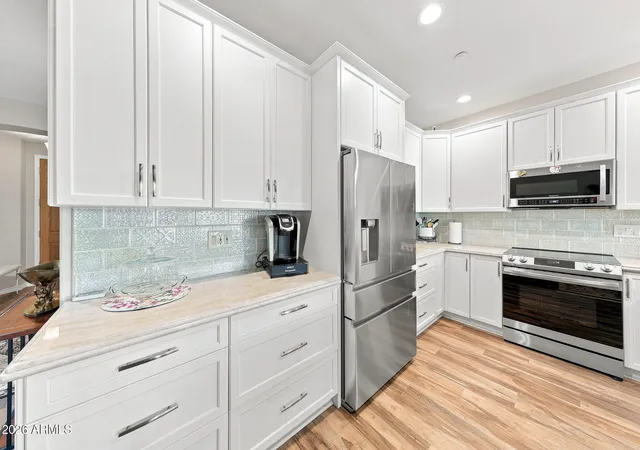 Photo 4 of Single family home for sale at 42002 N Celebration Ct, Phoenix, AZ 85086 | MLS# 7074758 | Listing updated on 2026-09-14