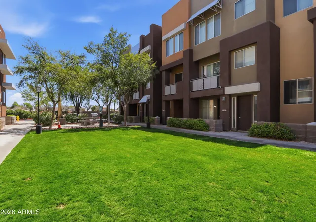 Photo 2 of Townhouse for sale at 6605 N 93rd Avenue #1021, Glendale, AZ 85305 | MLS# 7073906 | Listing updated on 2026-09-03