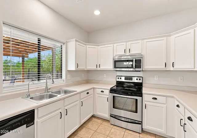 Photo 3 of Sale Pending at 23043 E Sunny Ln, Florence, AZ 85132 | MLS# 7070979 | Listing updated on 2026-10-01
