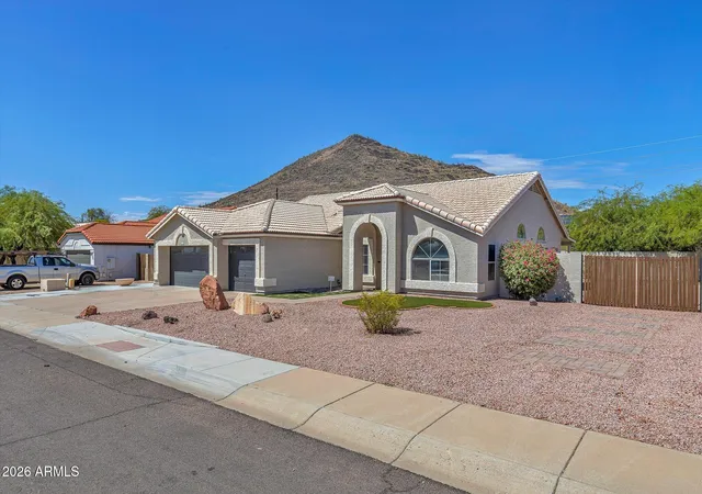 Photo 1 of Single family home for sale at 5538 W Fallen Leaf Ln, Glendale, AZ 85310 | MLS# 7071602 | Listing updated on 2026-09-14