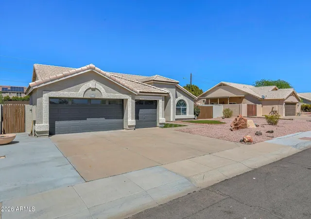 Photo 2 of Single family home for sale at 5538 W Fallen Leaf Ln, Glendale, AZ 85310 | MLS# 7071602 | Listing updated on 2026-09-14