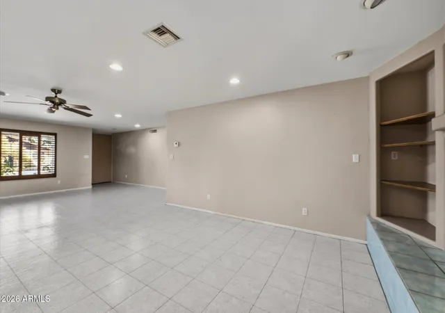 Photo 3 of Sale Pending at 8403 E Indianola Ave, Scottsdale, AZ 85251 | MLS# 7075340 | Listing updated on 2026-09-08