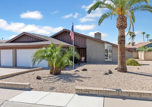 Photo 2 of Single family home for sale at 4615 W Hayward Ave, Glendale, AZ 85301 | MLS# 7071796 | Listing updated on 2026-10-11