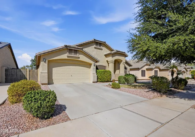 Photo 1 of Single family home for sale at 21170 E Calle De Flores St, Queen Creek, AZ 85142 | MLS# 7074660 | Listing updated on 2026-09-03