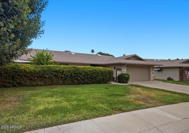 Photo 3 of Townhouse for sale at 19021 N Signal Butte Cir, Sun City, AZ 85373 | MLS# 7076040 | Listing updated on 2026-09-05