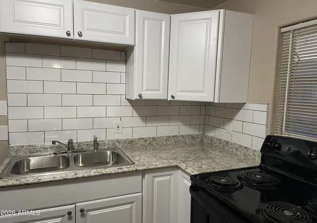 Photo 3 of Townhouse for sale at 1597 W Mountain View Rd, Phoenix, AZ 85021 | MLS# 7074457 | Listing updated on 2026-09-02