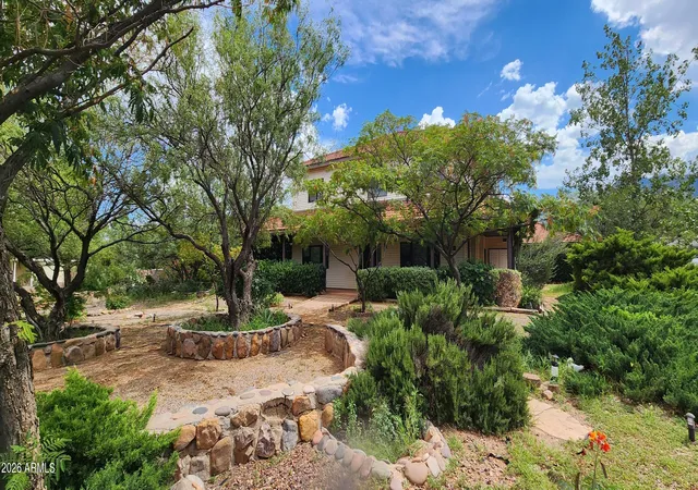 Photo 2 of Single family home for sale at 1500 E Choctaw Dr, Sierra Vista, AZ 85650 | MLS# 7073608 | Listing updated on 2026-09-11
