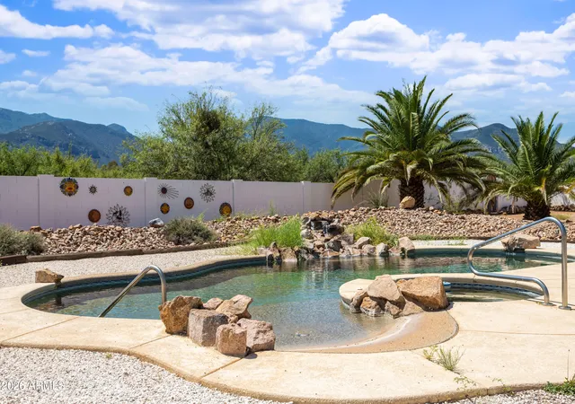 Photo 3 of Single family home for sale at 1500 E Choctaw Dr, Sierra Vista, AZ 85650 | MLS# 7073608 | Listing updated on 2026-09-11