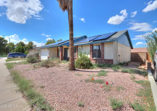 Photo 2 of Single family home for sale at 420 E Duke Dr, Casa Grande, AZ 85122 | MLS# 7075816 | Listing updated on 2026-09-10