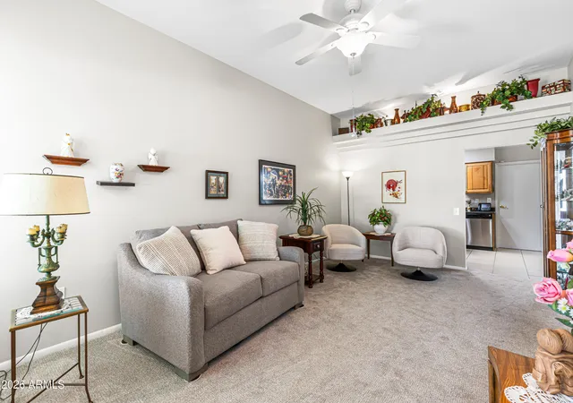 Photo 3 of Sale Pending at 10016 W Hawthorn Dr, Sun City, AZ 85351 | MLS# 7073232 | Listing updated on 2026-09-19