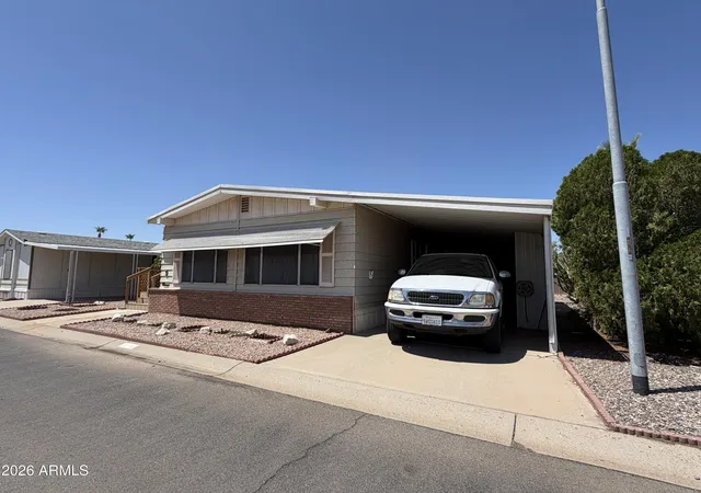 Photo 3 of Manufactured home for sale at 450 W Sunwest Dr #9, Casa Grande, AZ 85122 | MLS# 7074160 | Listing updated on 2026-09-09